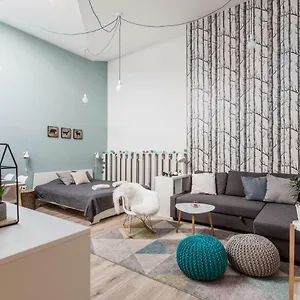 Sunlit Forest In The Centre Apartamento Budapest
